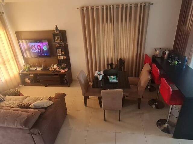 Casa para Venda em Santana de Parnaíba - 2