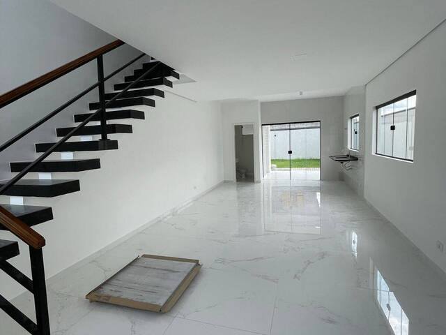 Casa para Venda em Santana de Parnaíba - 4