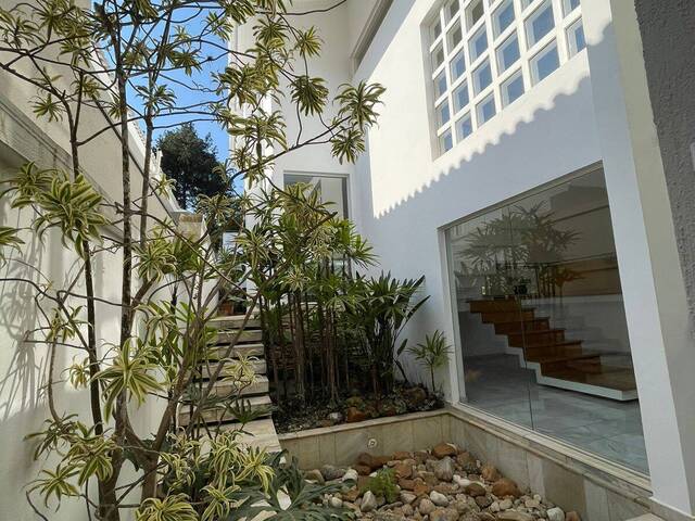 Casa para Venda em Santana de Parnaíba - 4