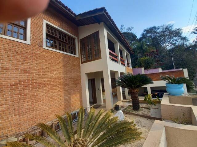 Casa para Venda em Santana de Parnaíba - 3