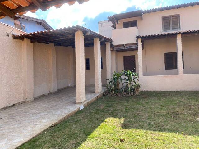 Casa para Venda em Santana de Parnaíba - 2