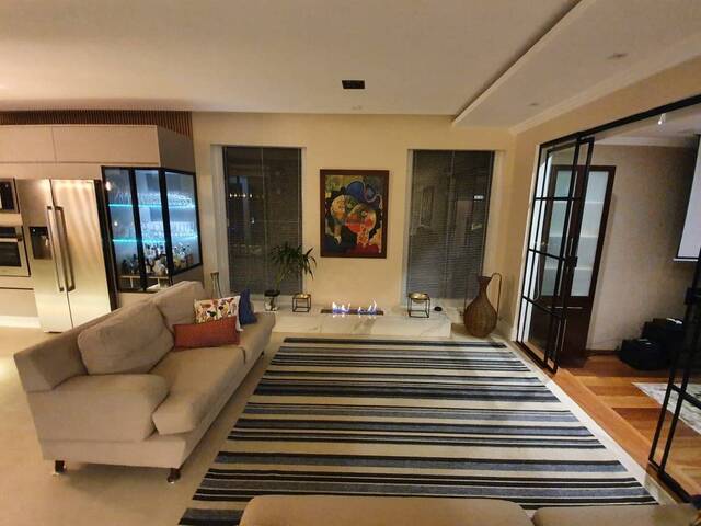 Casa para Venda em Santana de Parnaíba - 3