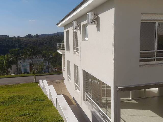 Casa para Venda em Santana de Parnaíba - 3