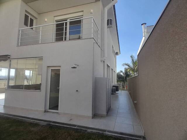 Casa para Venda em Santana de Parnaíba - 5
