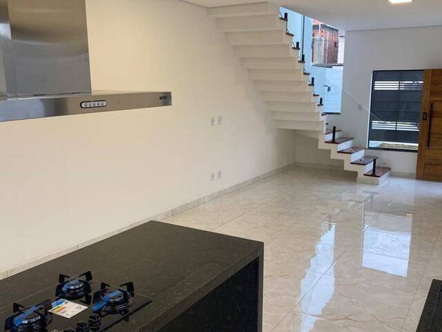 Casa para Venda em Santana de Parnaíba - 3