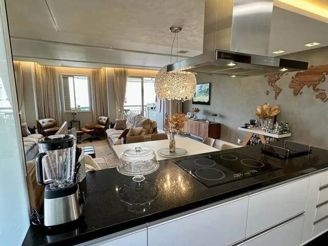 Apartamento para Venda em Santana de Parnaíba - 4
