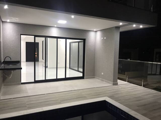Casa para Venda em Santana de Parnaíba - 4