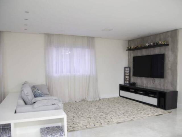 Casa para Venda em Santana de Parnaíba - 2