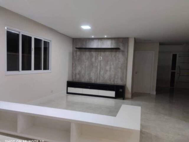 Casa para Venda em Santana de Parnaíba - 4