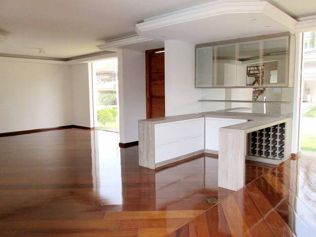 #88 - Casa para Venda em Santana de Parnaíba - SP - 2