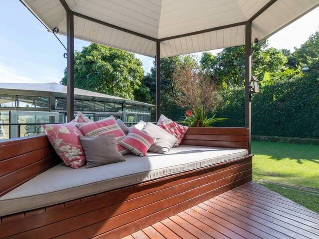 Casa para Venda em Santana de Parnaíba - 5