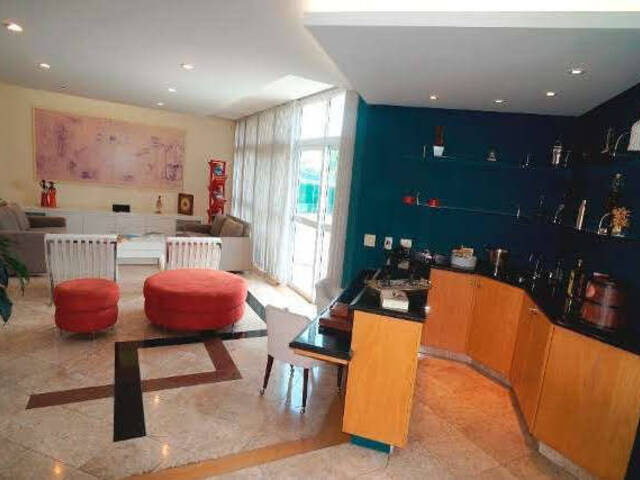 Casa para Venda em Santana de Parnaíba - 4