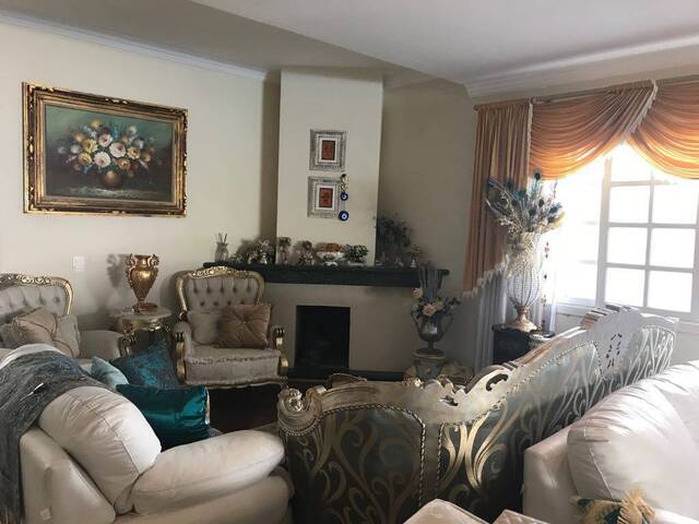 Casa para Venda em Santana de Parnaíba - 4