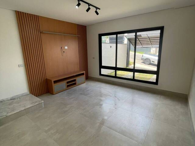 Casa para Venda em Santana de Parnaíba - 5