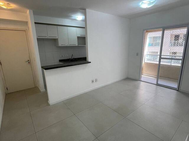 #220 - Apartamento para Venda em Barueri - SP